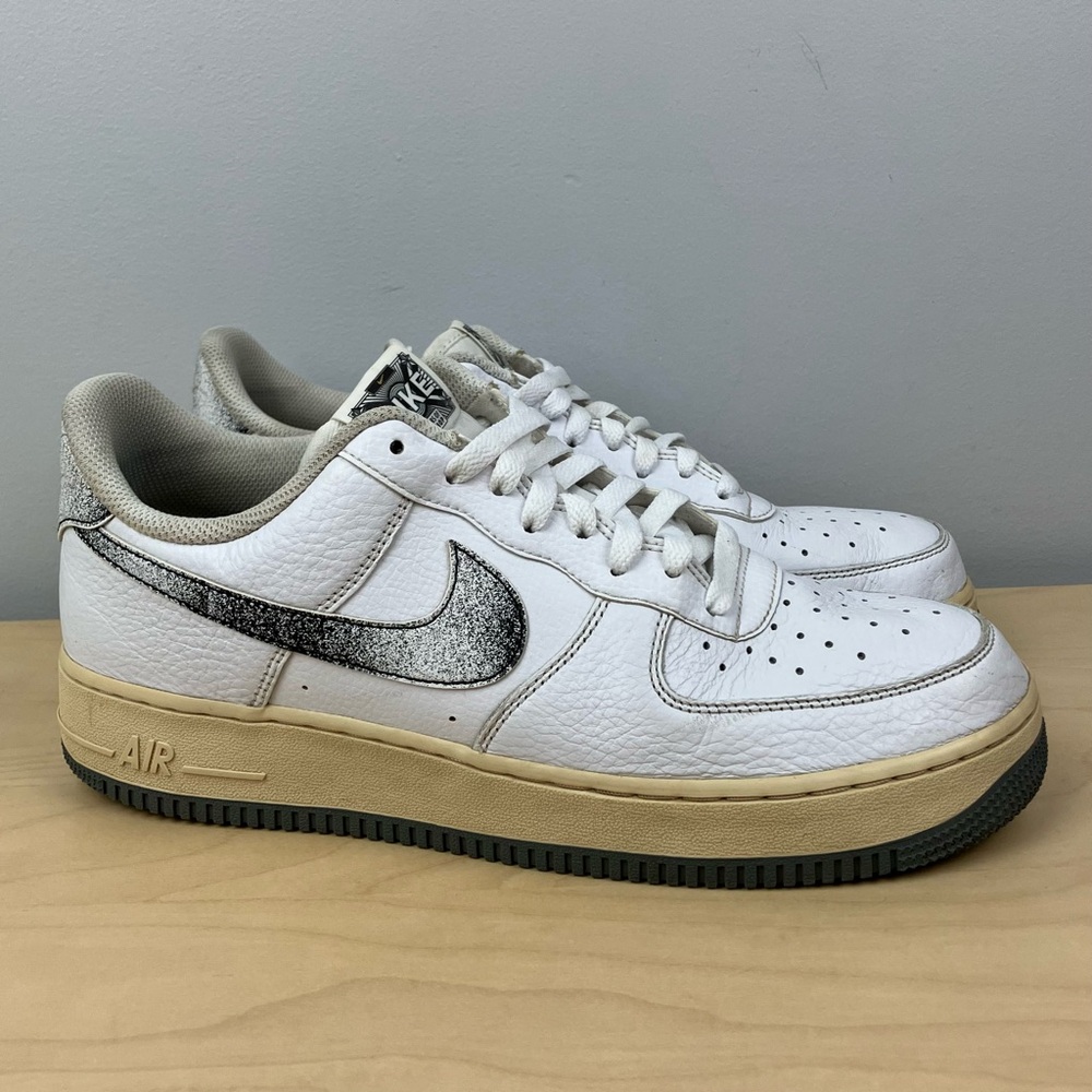 Nike Men’s Size 10.0 Air Force 1 Low 50 Years Of Hip Hop White Shoes Beaters